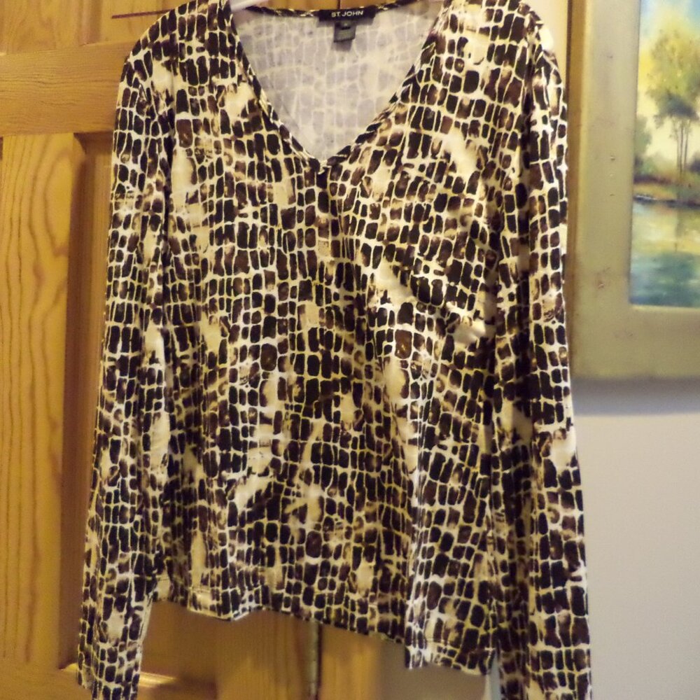 ST. JOHN Top Blouse Shirt  ~ Shades of Brown, Gold, Tan + Ivory Print ~ Medium